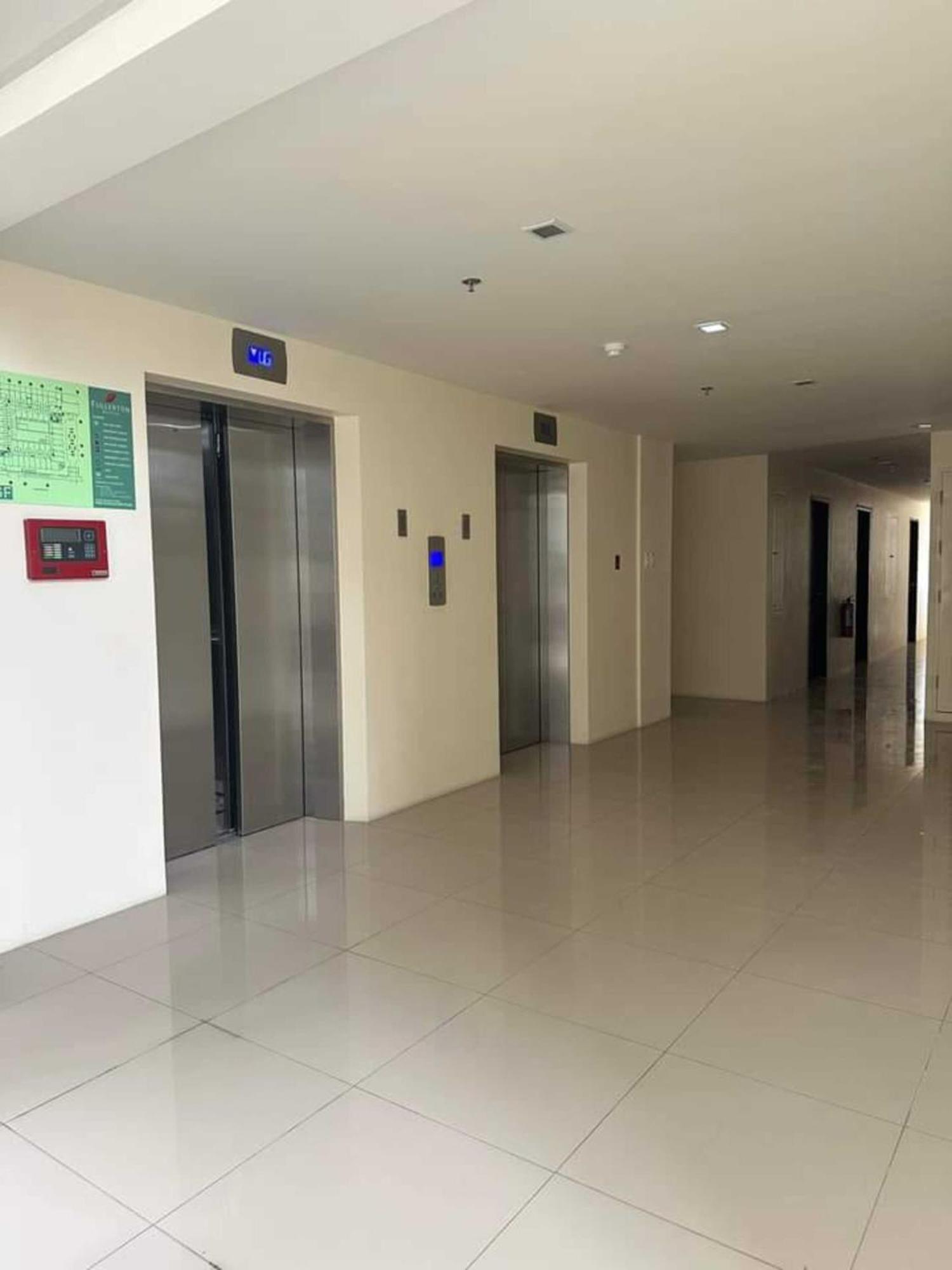 Fullerton Suites Puting Kahoy Esterno foto