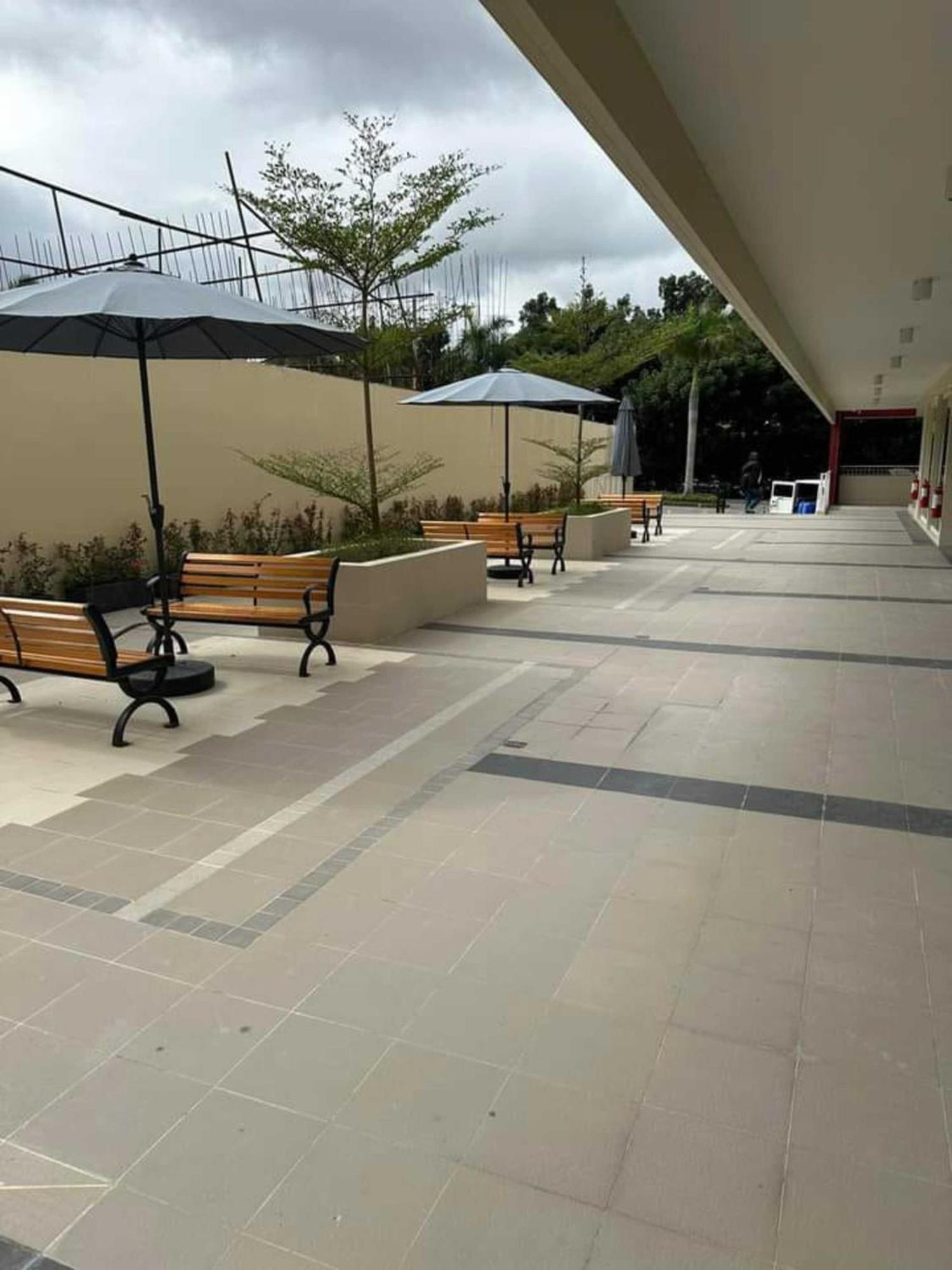 Fullerton Suites Puting Kahoy Esterno foto