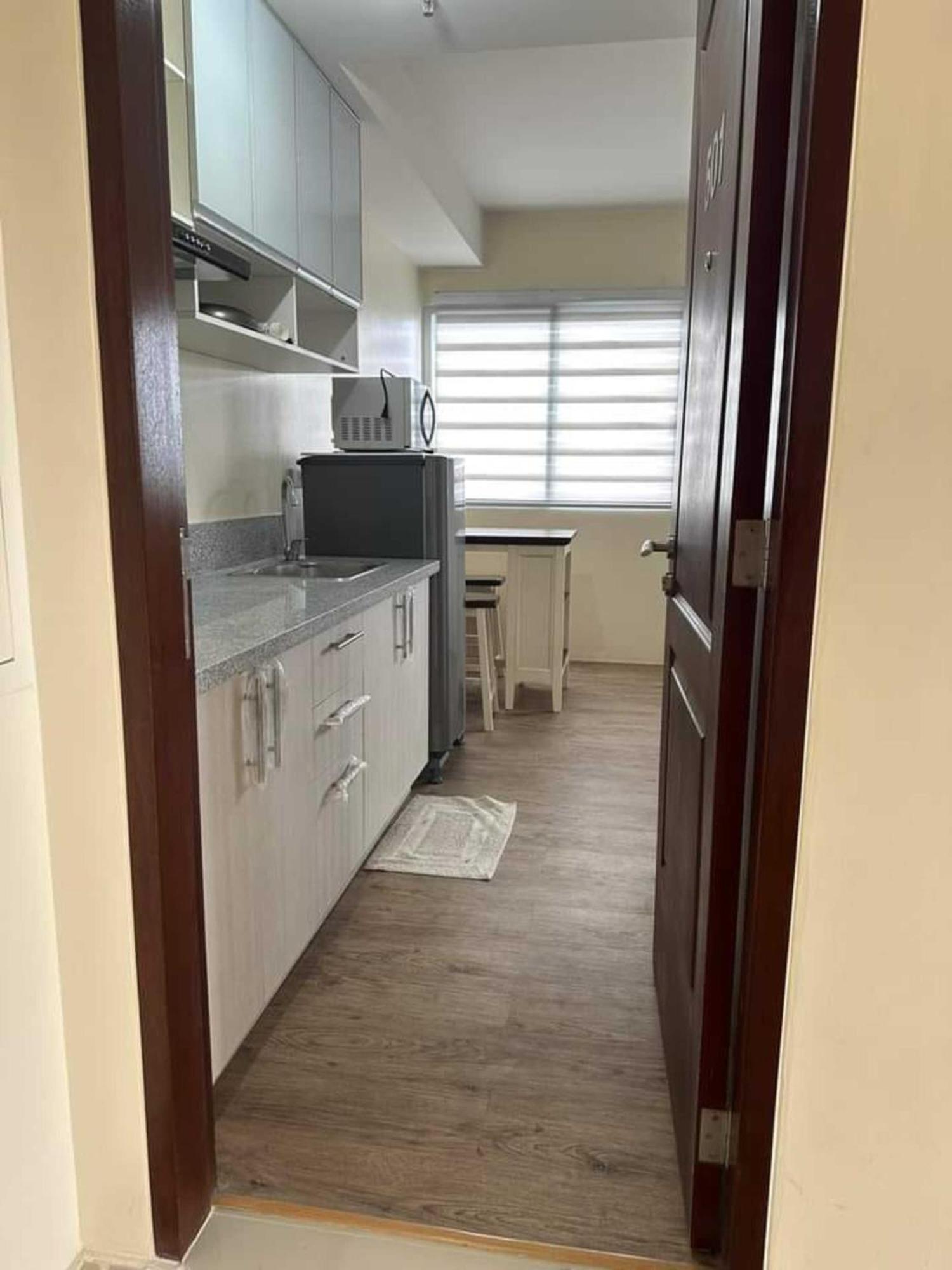 Fullerton Suites Puting Kahoy Esterno foto